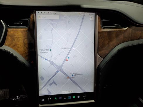 Used 2018 Tesla Model X 100D AWD/4WD image 28