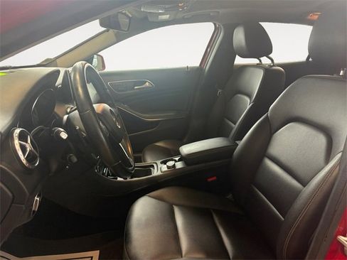 Used 2015 Mercedes-Benz GLA 250 image 7