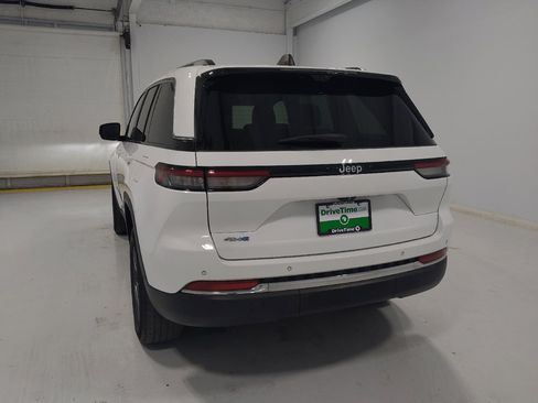 Used 2022 Jeep Grand Cherokee Limited 4xe w/ Luxury Tech Group II AWD/4WD image 6