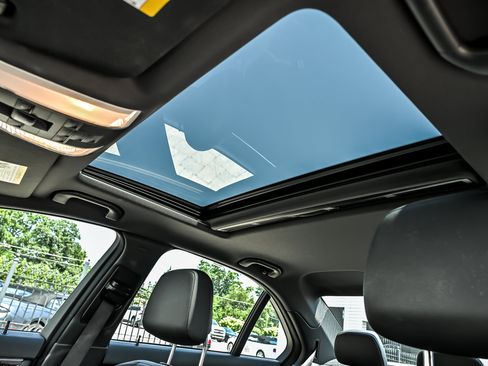 Used 2013 Mercedes-Benz C 300 4MATIC Sedan image 17