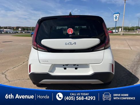 Used 2025 Kia Soul S FWD image 4