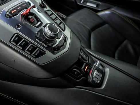 Used 2013 Lamborghini Aventador LP 700-4 AWD/4WD image 34