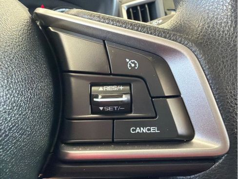 Used 2018 Subaru Impreza 2.0i Premium AWD/4WD image 18
