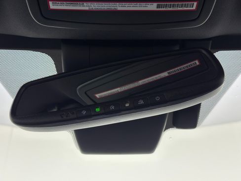 Used 2024 Toyota Sienna Platinum image 35