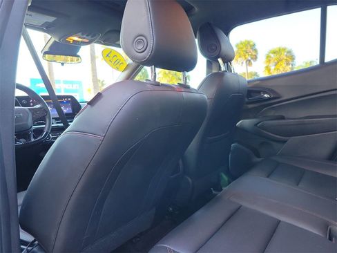 Certified 2024 Chevrolet Trax RS w/ Sunroof Package image 12