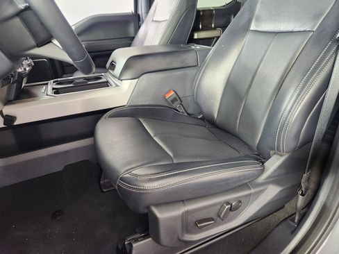 Certified 2022 Ford F350 Lariat w/ Lariat Ultimate Package image 12