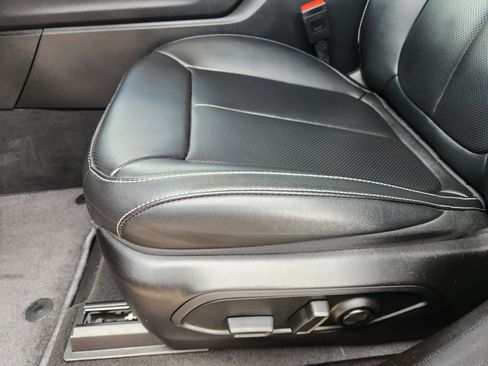 Used 2025 Jeep Grand Cherokee L Limited w/ Luxury Tech Group II image 26