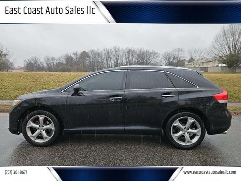 Used 2009 Toyota Venza AWD image 1