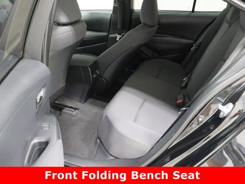 Used 2025 Toyota Corolla LE image 25