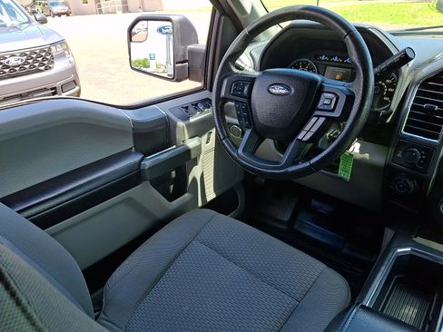 Used 2016 Ford F150 XLT w/ Equipment Group 302A Luxury AWD/4WD image 14