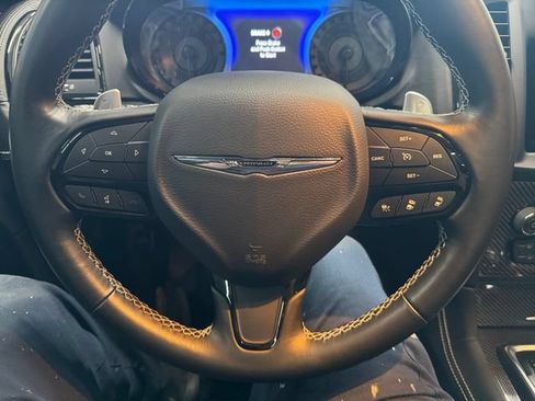 Used 2023 Chrysler 300 C RWD image 23