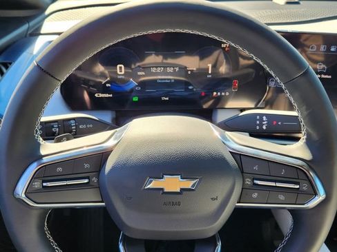 New 2026 Chevrolet Equinox EV LT image 19