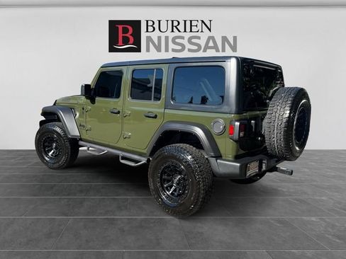 Used 2021 Jeep Wrangler Unlimited Sport AWD/4WD image 3