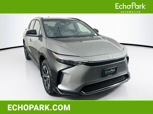 Used 2025 Toyota bZ4X FWD w/ Weather Package image 1