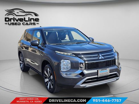 Used 2025 Mitsubishi Outlander SE AWD/4WD image 7