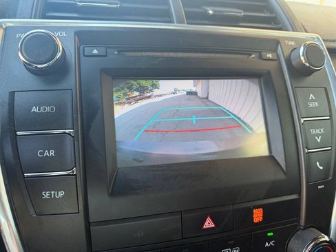 Used 2016 Toyota Camry LE FWD image 26