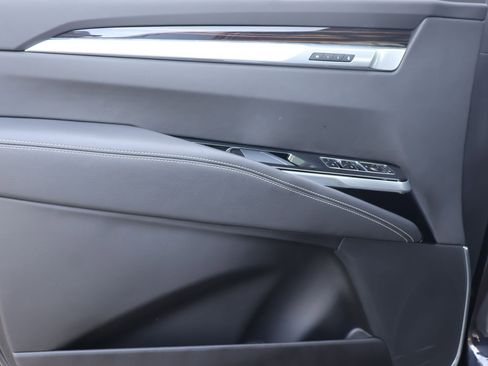 Certified 2025 Cadillac Escalade Premium Luxury AWD/4WD image 9