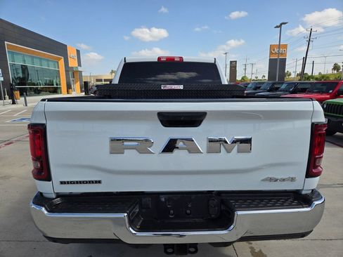 Used 2025 RAM 2500 Big Horn AWD/4WD image 4