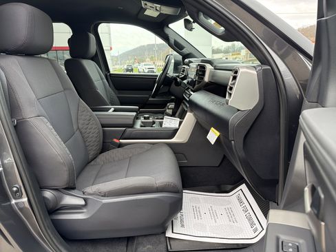 New 2025 Toyota Tundra SR5 AWD/4WD image 33