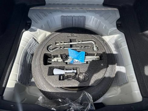 Used 2023 Honda Civic Touring image 25