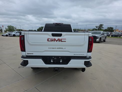 Used 2024 GMC Sierra 2500 Denali w/ Technology Package AWD/4WD image 22