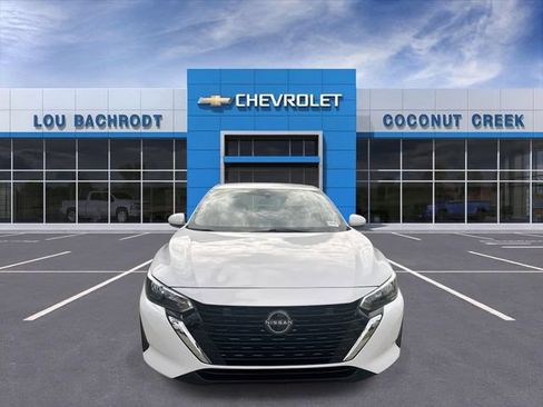 Used 2024 Nissan Sentra SV FWD image 3