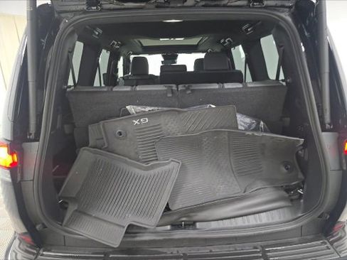 Used 2024 Lexus GX 550 image 19