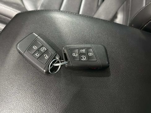 Used 2018 Volkswagen Atlas SEL Premium AWD/4WD image 32