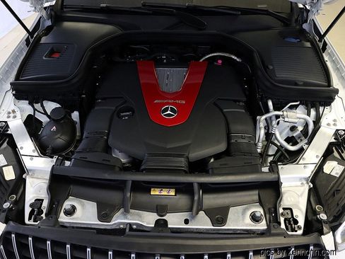 Used 2022 Mercedes-Benz GLC 43 AMG AMG GLC 43 image 40