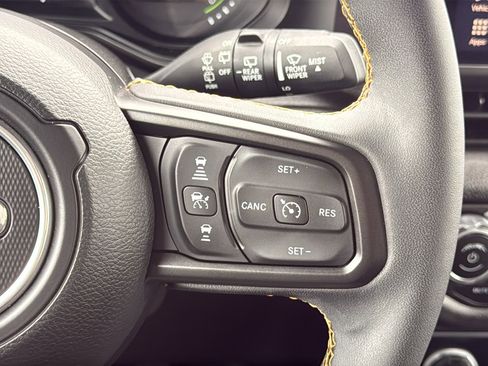 Used 2024 Jeep Wrangler Unlimited w/ Convenience Group AWD/4WD image 22