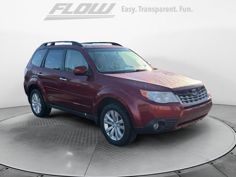 Used 2013 Subaru Forester 2.5X Premium w/ All-Weather Plus Pkg AWD/4WD image 1