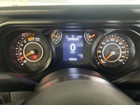 Used 2025 Jeep Wrangler Unlimited Sport AWD/4WD image 23