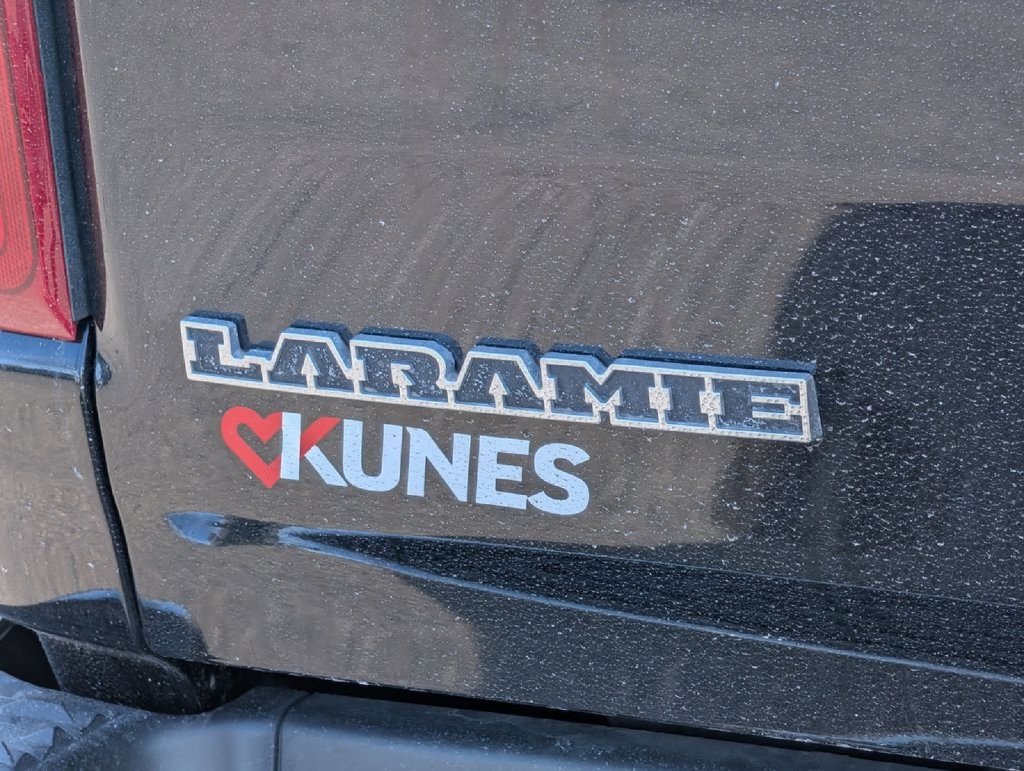 Used 2024 RAM 1500 Laramie AWD/4WD image 17