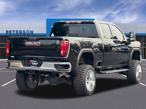 Used 2021 GMC Sierra 2500 SLT w/ SLT Preferred Package AWD/4WD image 4