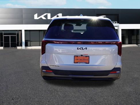 New 2026 Kia Carnival SX Prestige image 4