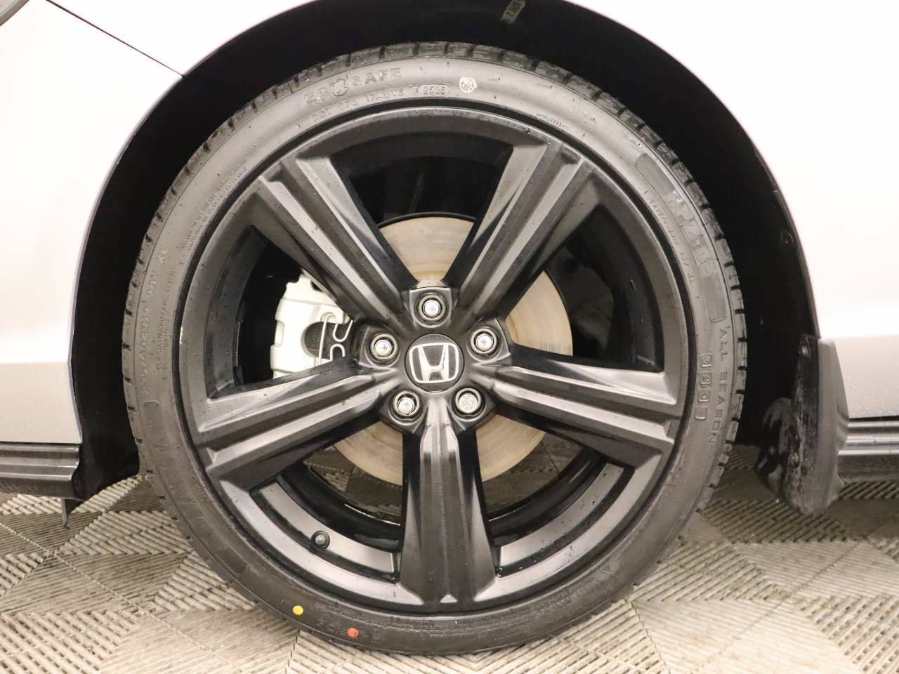 Used 2024 Honda Accord Sport image 6