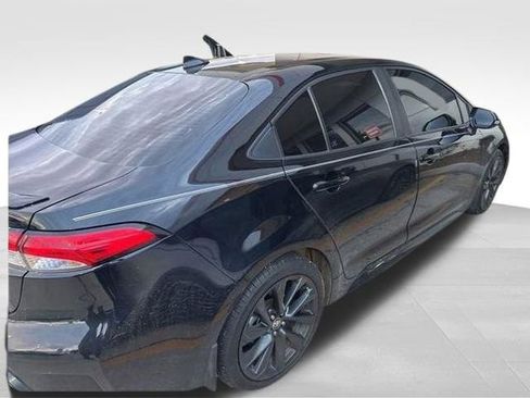 Used 2023 Toyota Corolla SE image 4