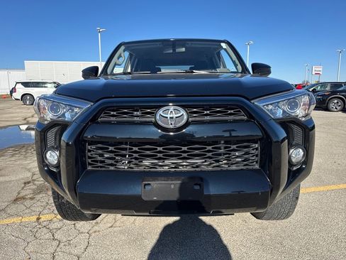 Used 2018 Toyota 4Runner SR5 image 9