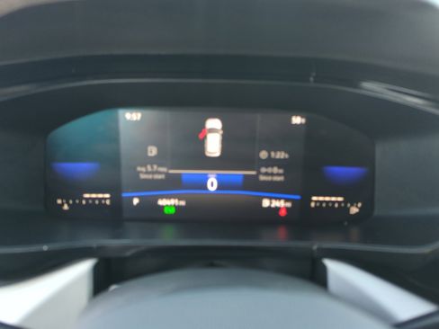 Certified 2022 Volkswagen Taos S image 10