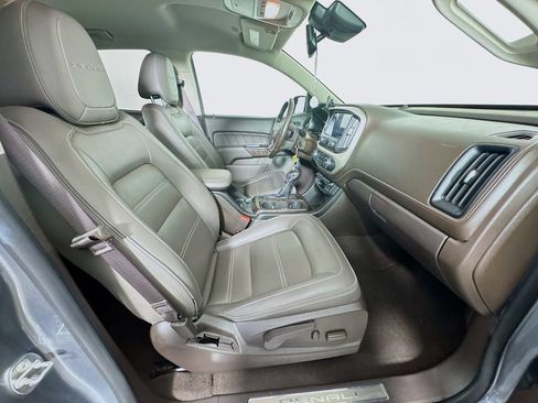 Used 2022 GMC Canyon Denali RWD image 33