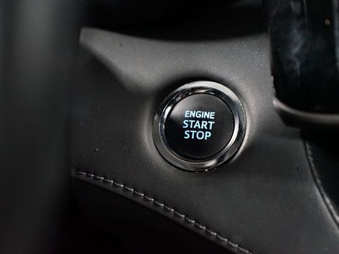 Used 2022 Toyota Highlander XLE FWD image 20