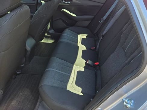 Used 2023 Honda Accord Sport image 11