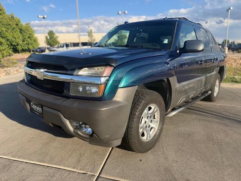 Used 2005 Chevrolet Avalanche Z71 w/ Sun And Sound Package AWD/4WD image 4