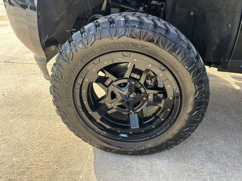 Used 2019 GMC Canyon Denali image 7