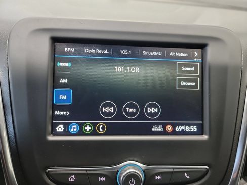 Used 2019 Chevrolet Equinox LT w/ Driver Convenience Package FWD image 22