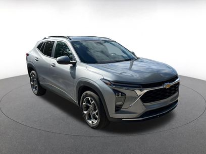 Used 2025 Chevrolet Trax LT