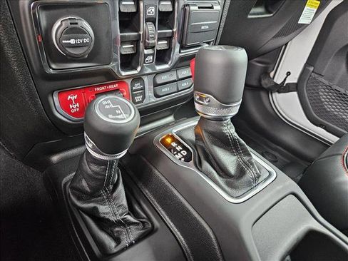 New 2025 Jeep Gladiator Rubicon w/ Safety Group image 13