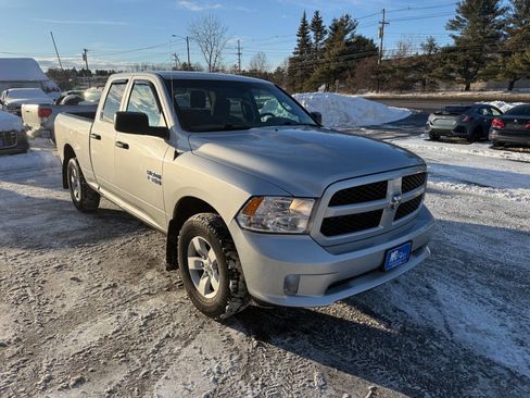 Used 2018 RAM 1500 Express image 2