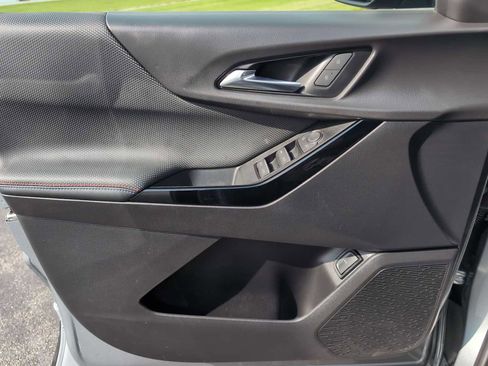 Used 2025 Chevrolet Equinox RS w/ Safety and Technology Package FWD image 22