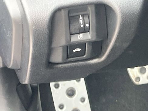 Used 2024 Toyota GR86 Premium image 10